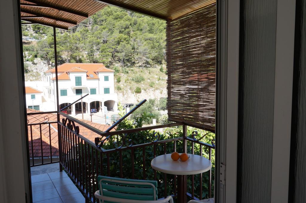 Rooms & Apartments Tepsa - Centre Hvar Town Eksteriør billede